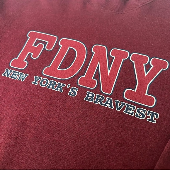 FDNY New York’s Bravest Cropped New York Fire Department Graphic Print Logo XXL - Picture 5 of 7